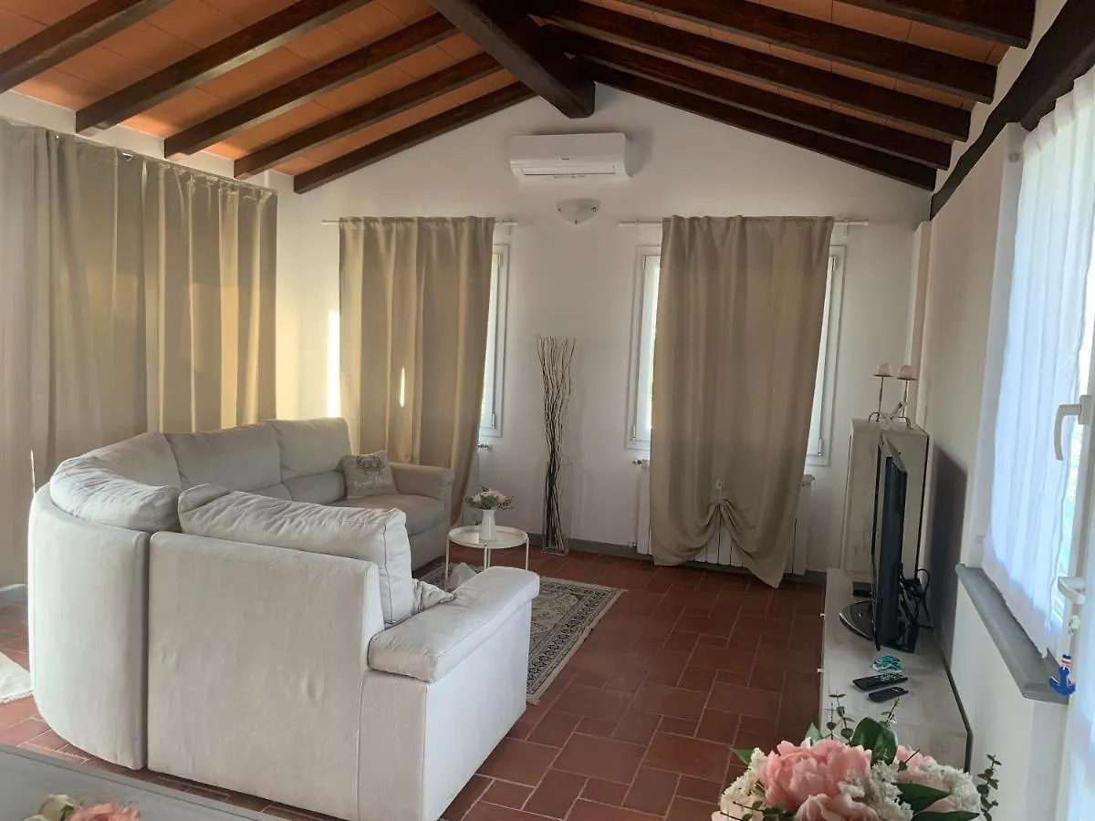 Casa Vacanze Al Mare Apartment Pietrasanta